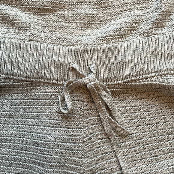 Elegant Knit Romper in Light Blue - Picture 3 of 9